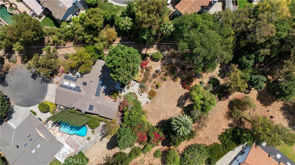 MLS #OC25249100 image #0