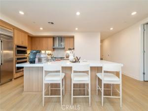 MLS #OC25249127 image #0