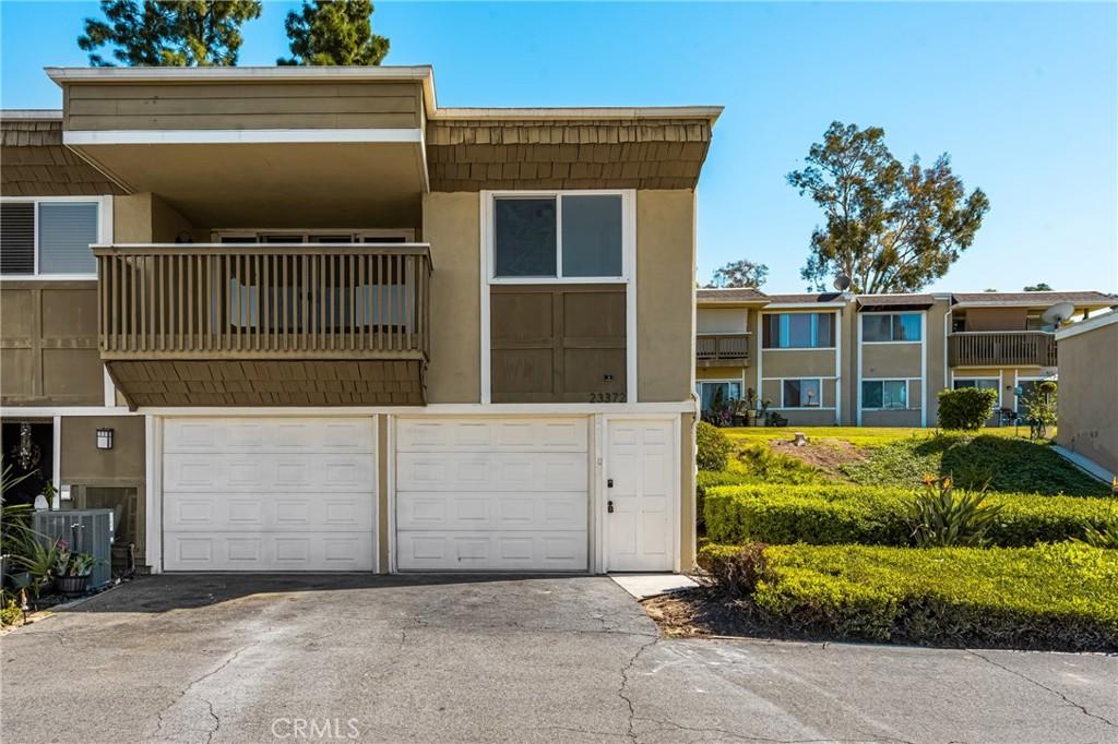 MLS #OC25249285 image #0