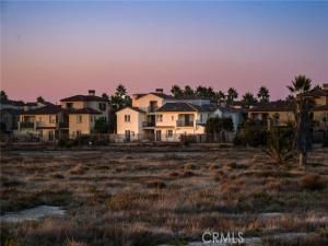 MLS #OC25249651 image #0