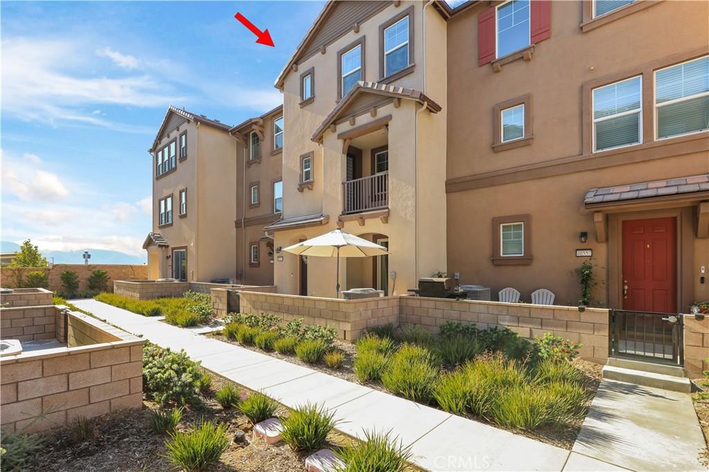 MLS #OC25249827 image #0