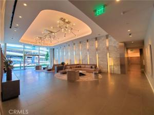 MLS #OC25250159 image #0