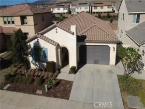 MLS #OC25250176 image #0