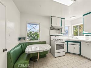 MLS #OC25250270 image #0