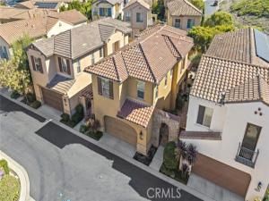 MLS #OC25250518 image #0