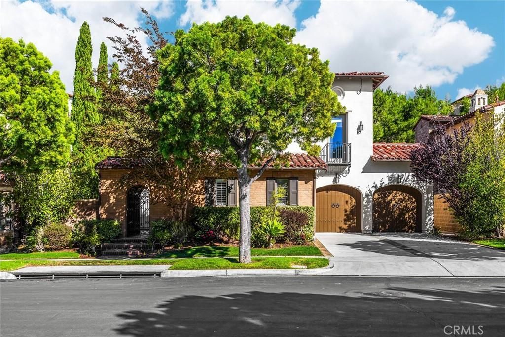 MLS #OC25250842 image #0