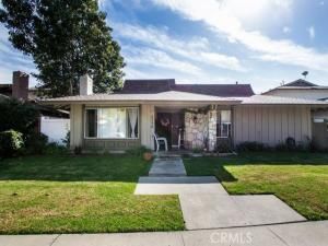 MLS #OC25251189 image #0