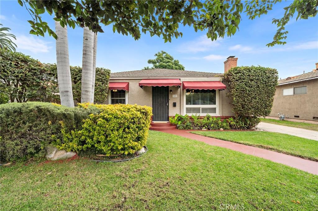 MLS #OC25251300 image #0