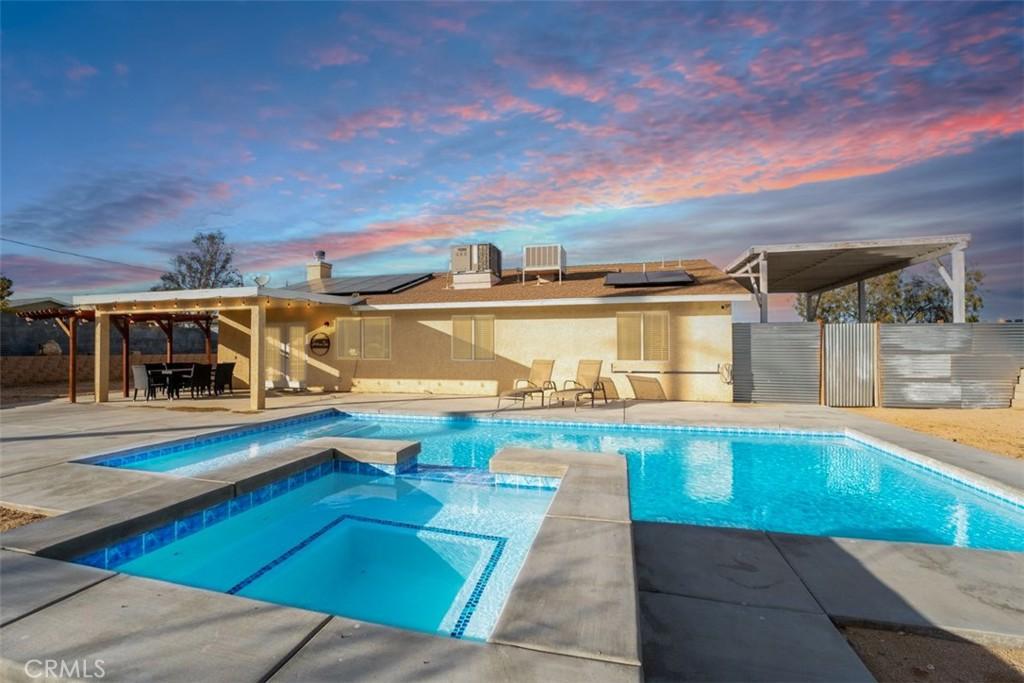 MLS #OC25251302 image #0