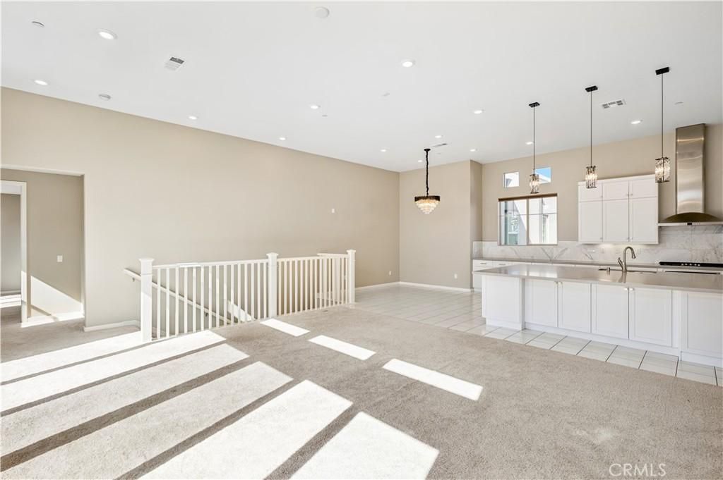 MLS #OC25251474 image #0