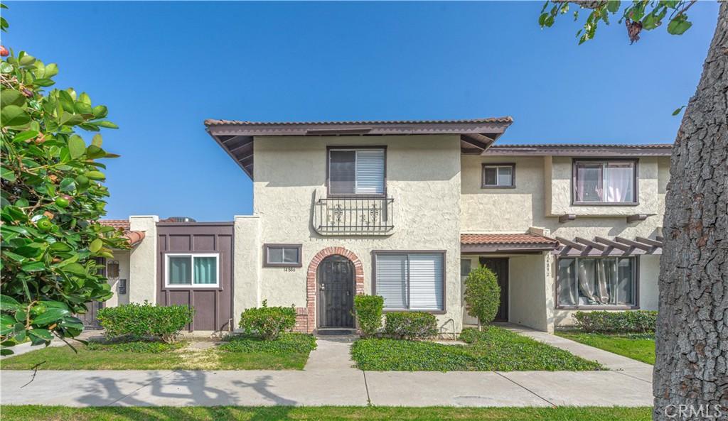 MLS #OC25251719 image #0