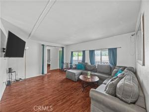 MLS #OC25251893 image #0