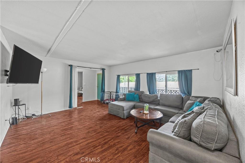 MLS #OC25251893 image #0