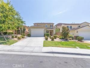 MLS #OC25252039 image #0