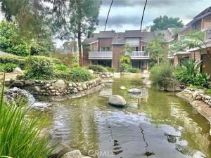 MLS #OC25252110 image #0