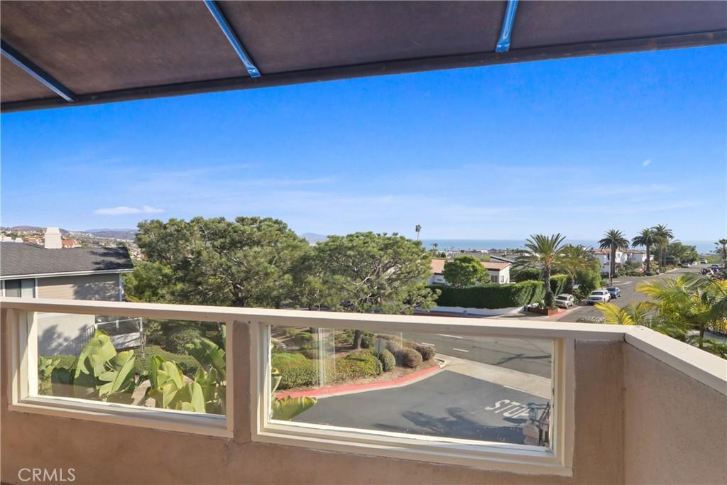 MLS #OC25252160 image #0