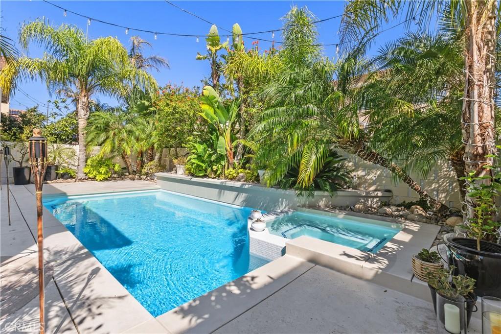 MLS #OC25252323 image #0