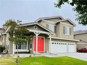 MLS #OC25252647 image #0