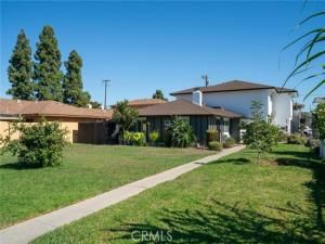 MLS #OC25252746 image #0