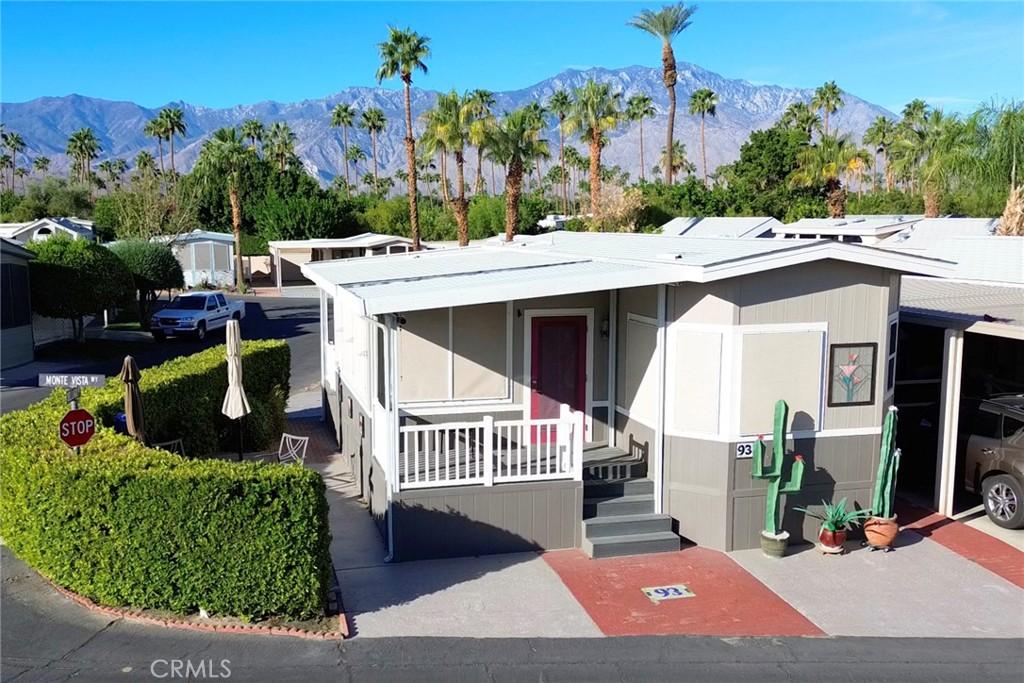 MLS #OC25252955 image #0