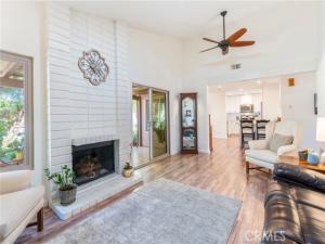 MLS #OC25253034 image #0