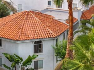 MLS #OC25253166 image #0