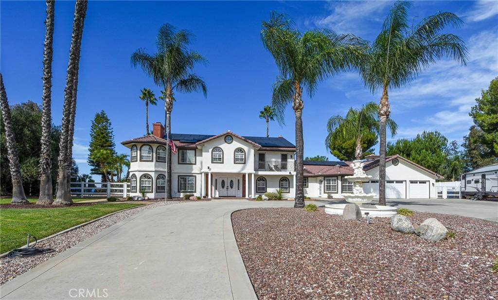 MLS #OC25253210 image #0