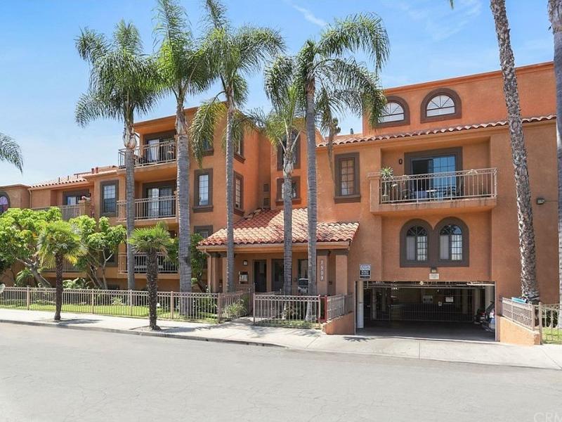 MLS #OC25253295 image #0