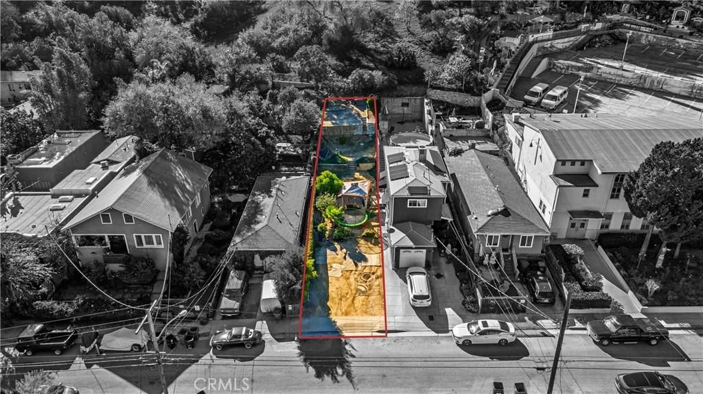 MLS #OC25253396 image #0