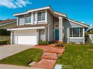 MLS #OC25253550 image #0