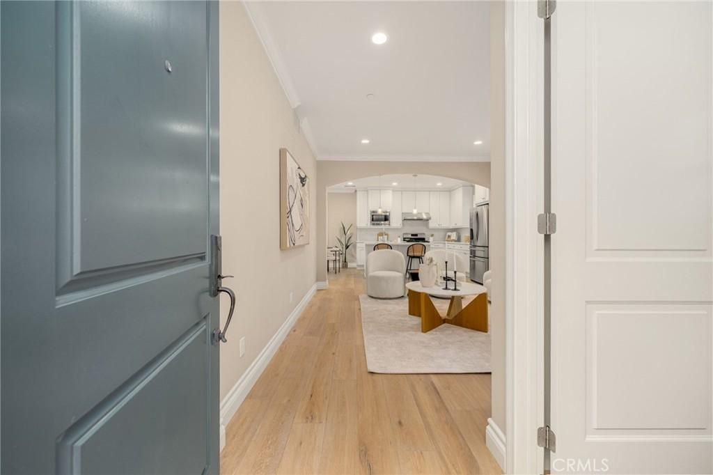 MLS #OC25253668 image #0