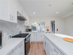 MLS #OC25253895 image #0