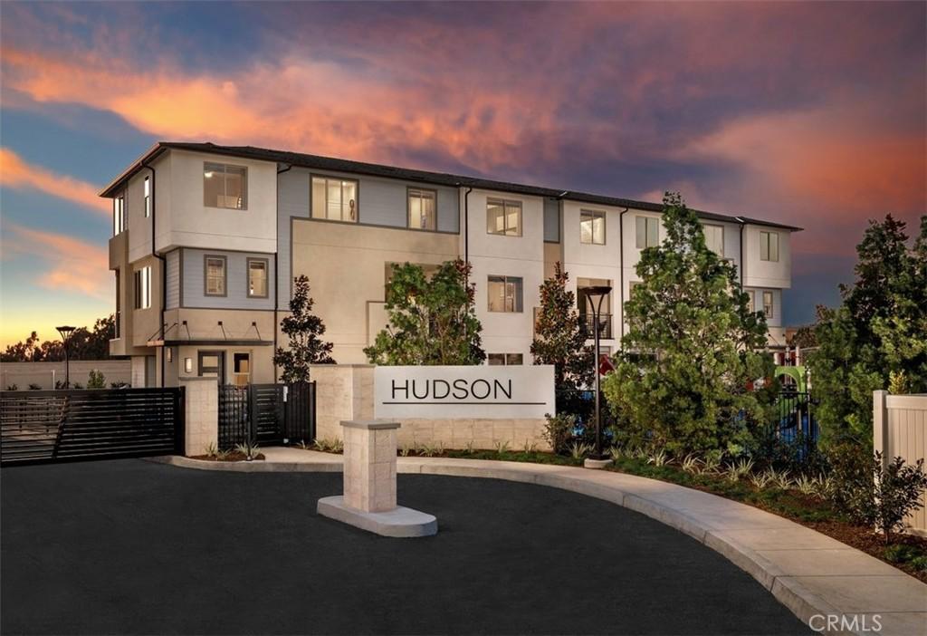 MLS #OC25254085 image #0