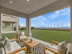 MLS #OC25254359 image #0