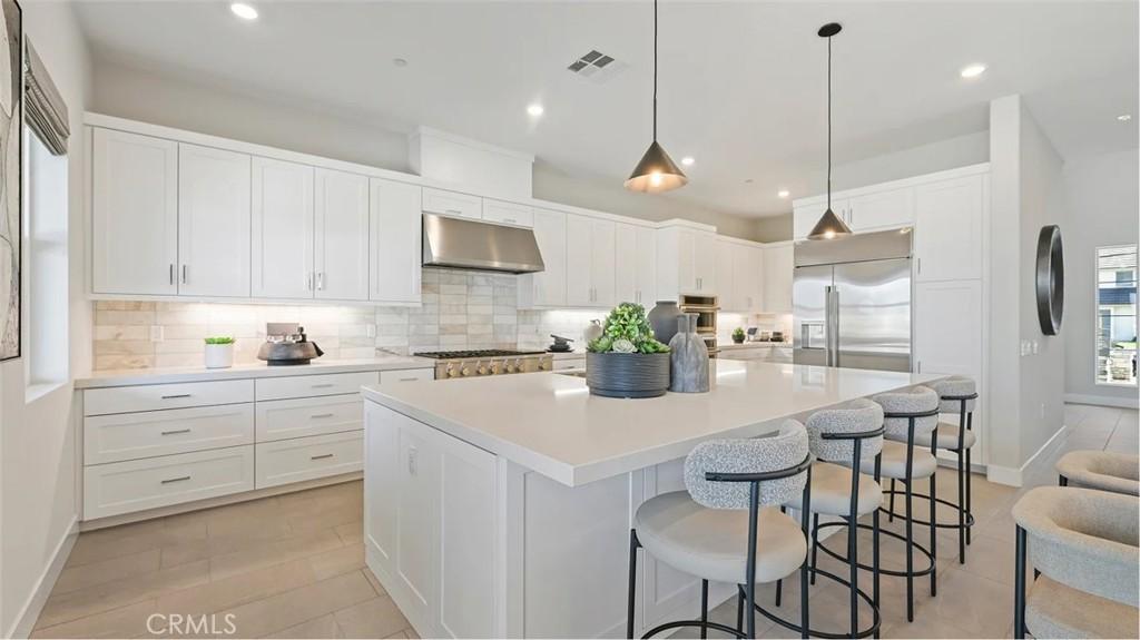 MLS #OC25254383 image #0