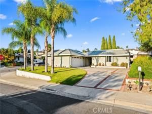 MLS #OC25254515 image #0