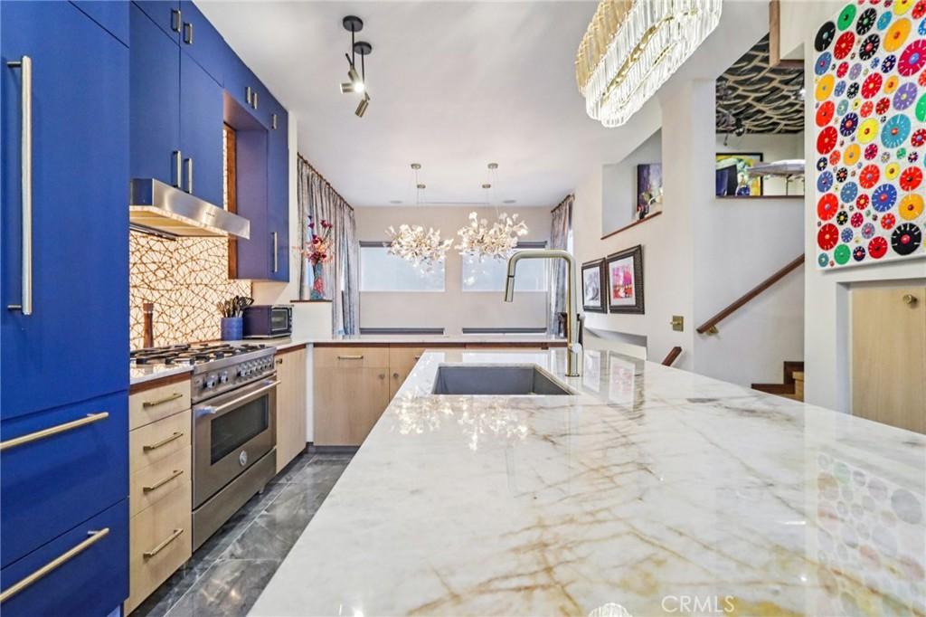 MLS #OC25254969 image #0