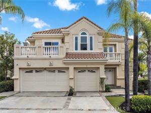 MLS #OC25254973 image #0