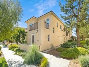 MLS #OC25255000 image #0