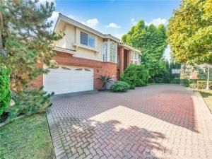 MLS #OC25255092 image #0