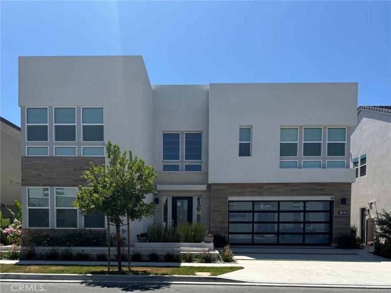 MLS #OC25255186 image #0