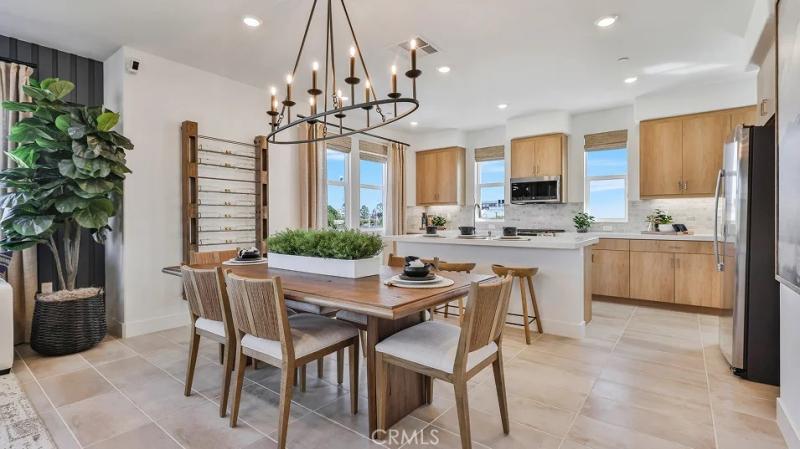 MLS #OC25255244 image #0