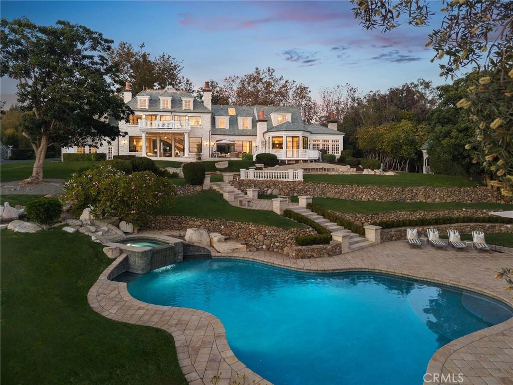 MLS #OC25255279 image #0