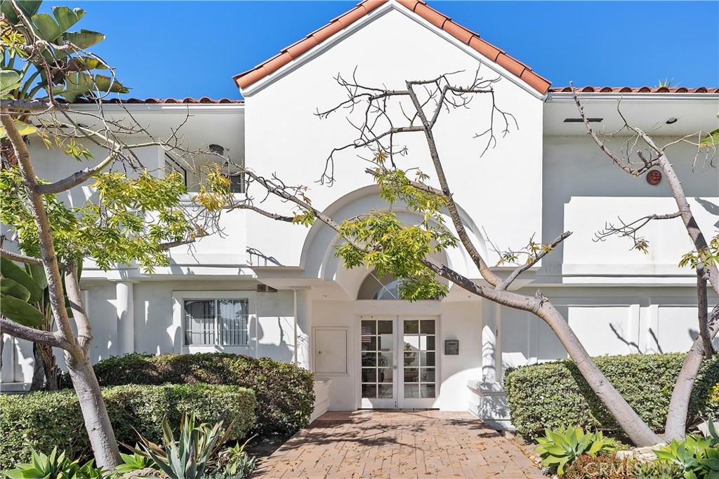 MLS #OC25255332 image #0