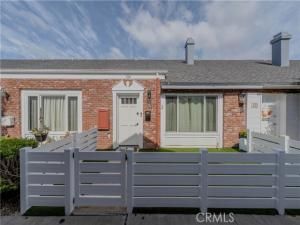 MLS #OC25255425 image #0