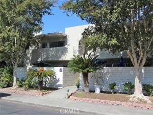 MLS #OC25255623 image #0