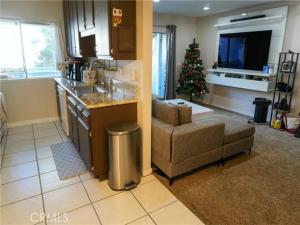 MLS #OC25255752 image #0