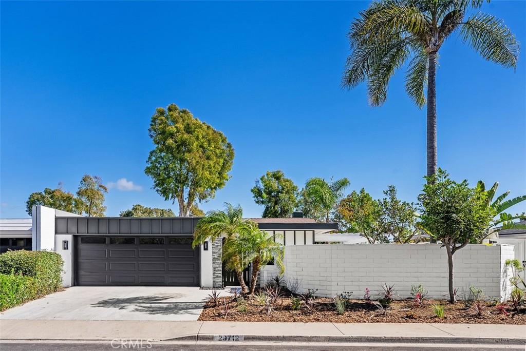 MLS #OC25255888 image #0