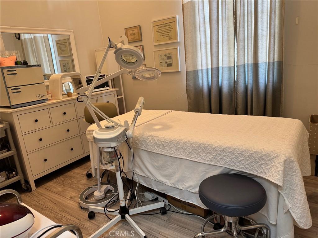 MLS #OC25255935 img 0