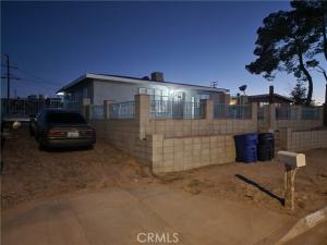 MLS #OC25256144 image #0